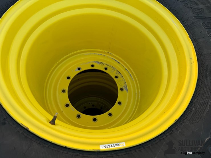 lsw-tires-&-rims-for-jd-8r-tractor-image-7