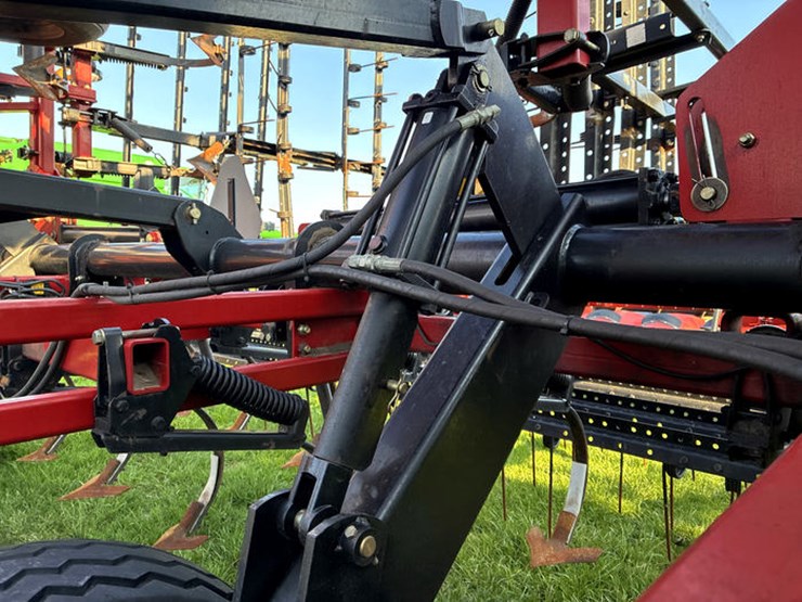 case-ih-200-image-23