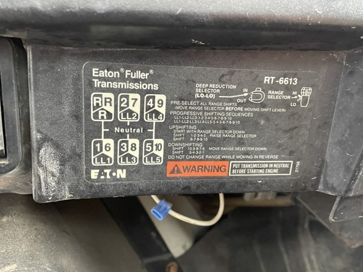 international-4900-image-32