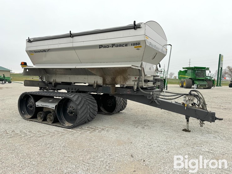 2023-unverferth-1850-pro-force-dry-fertilizer-spreader-image-3