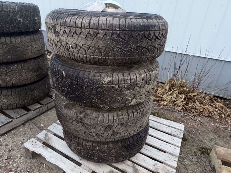 2021-ford-500-image-1