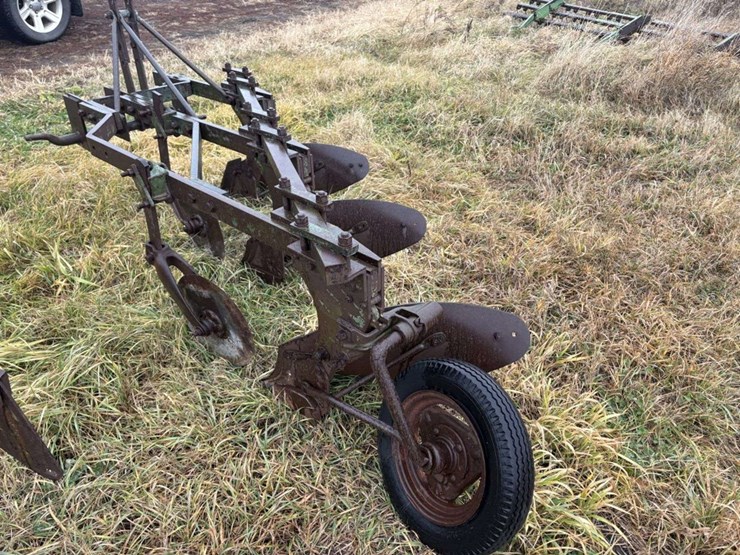 john-deere-310-image-5