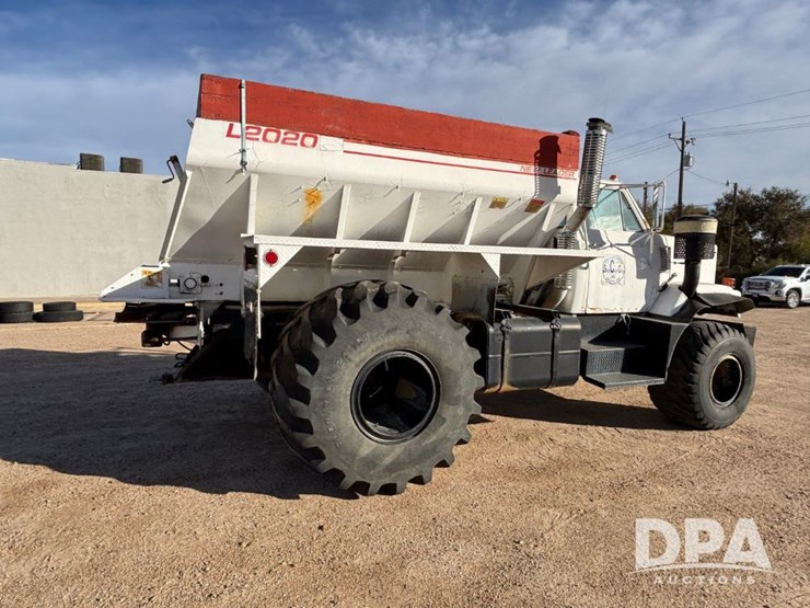 1981-new-leader-l2020-image-3