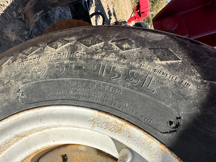 #33739-•-8-row-60"-knife-applicator-location:-site-1b-image-5