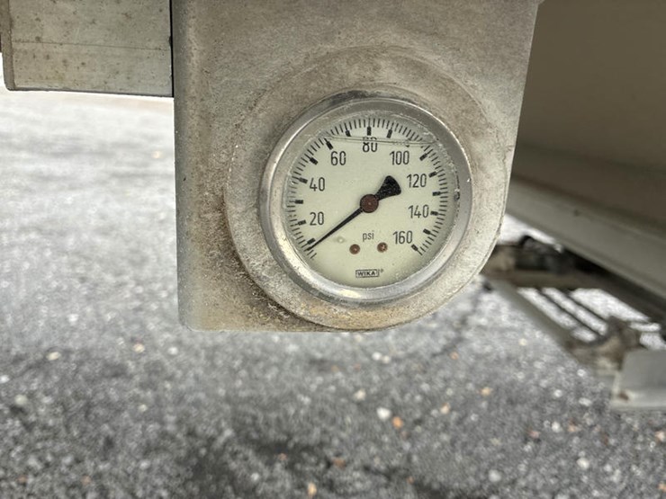 wilson-hopper-bottom-image-29