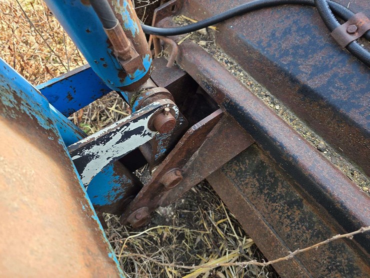 new-holland-72la-image-19