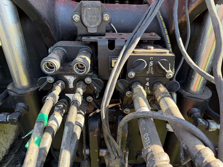 case-ih-mx220-image-30