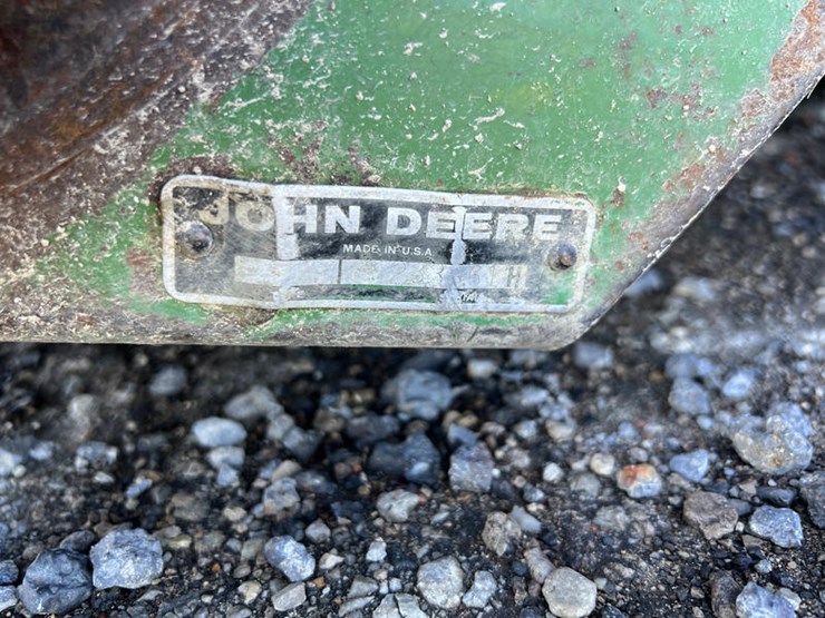 john-deere-444-image-11