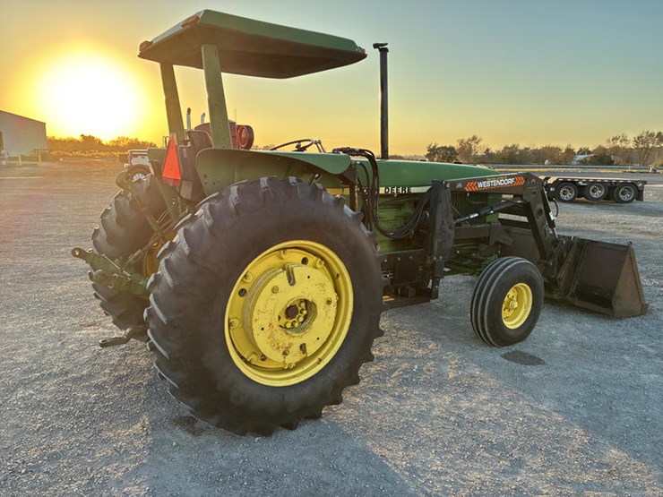 john-deere-2940-image-5