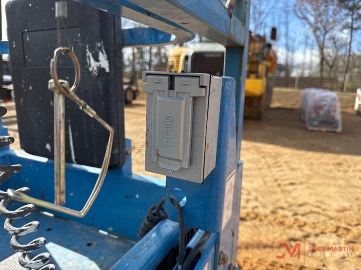 genie-gs1930-image-11