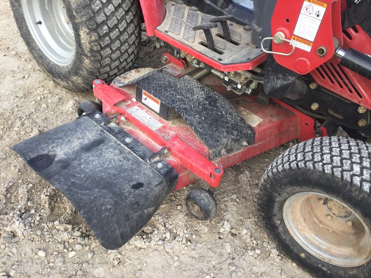 2021-mahindra-emax-25l-image-8