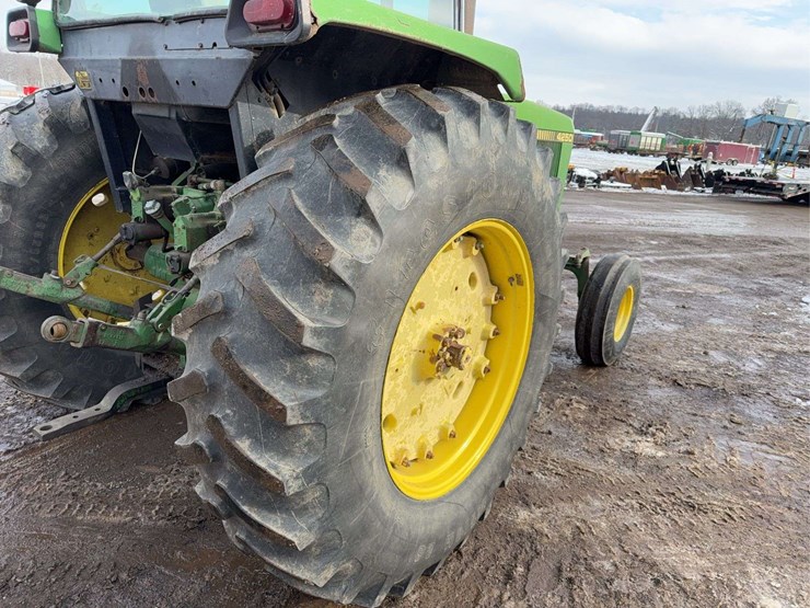john-deere-4250-image-10