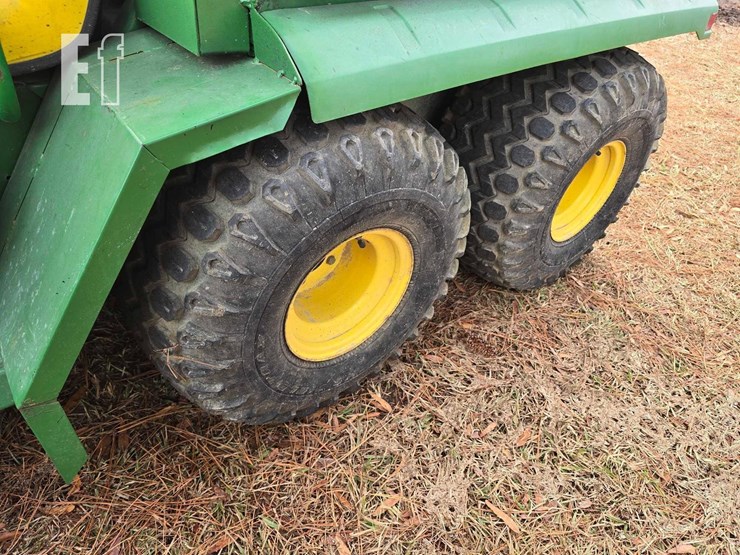 john-deere-gator-image-9