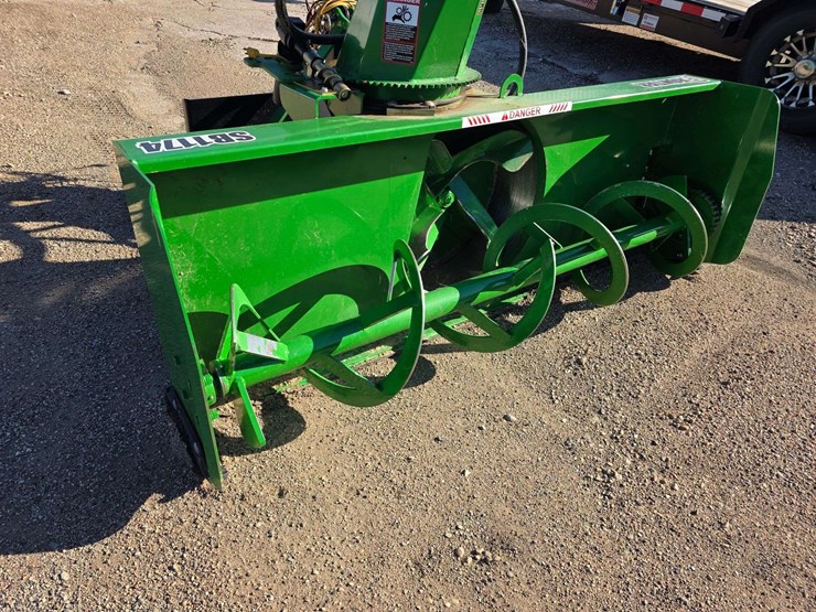 frontier-sb1174-3pt-snowblower-with-skid-loader-quick-attachment-adapter-plate,-2-years-old,-hydraul-image-11