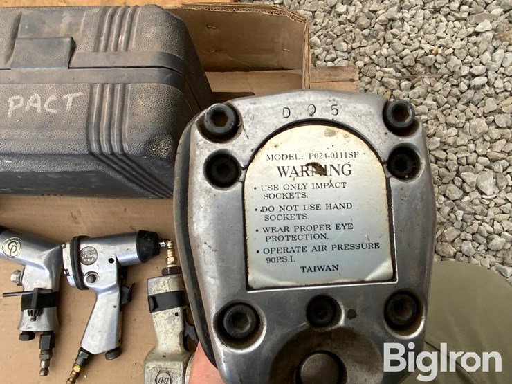 pallet-of-air-tools-&-tool-boxes-image-10