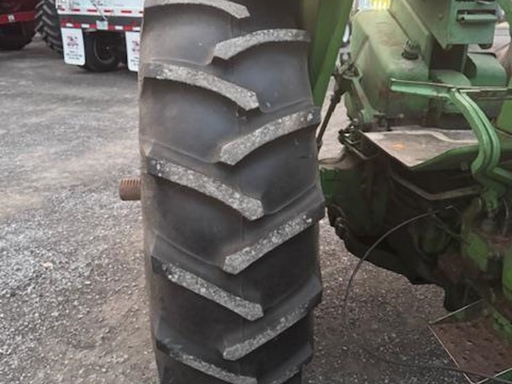 john-deere-4020-image-9