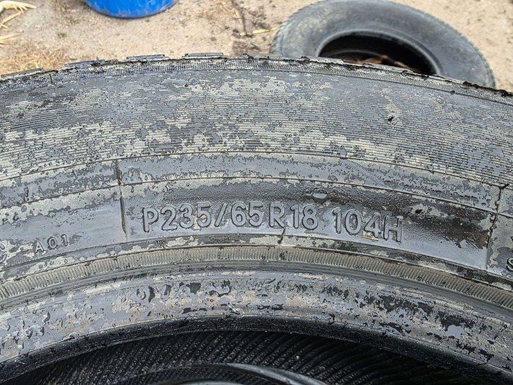 (4)-p235/65r18-toyo-tires,-buying-all-for-one-money-image-3