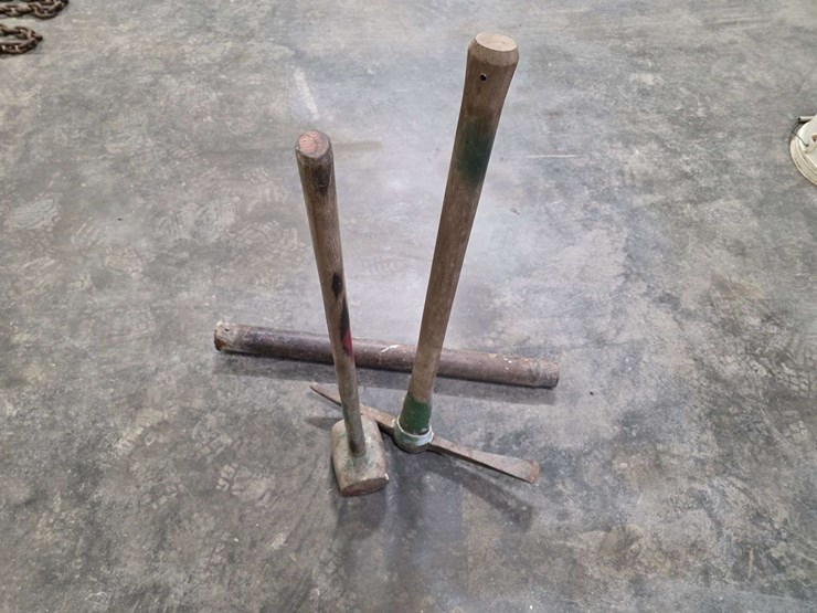 maul,-pick-axe,-post-hole-pounder-image-1