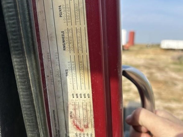 white/gmc-wg64t-image-24