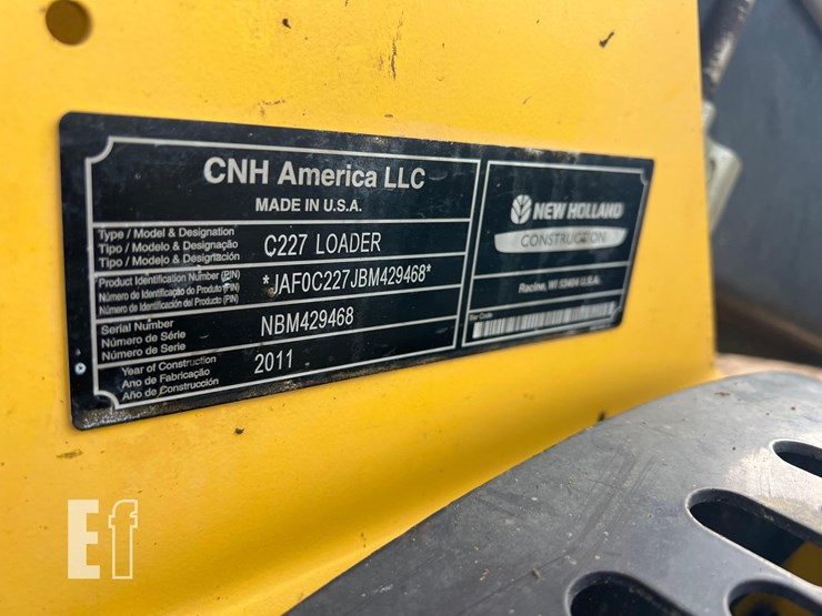 new-holland-c227-image-16