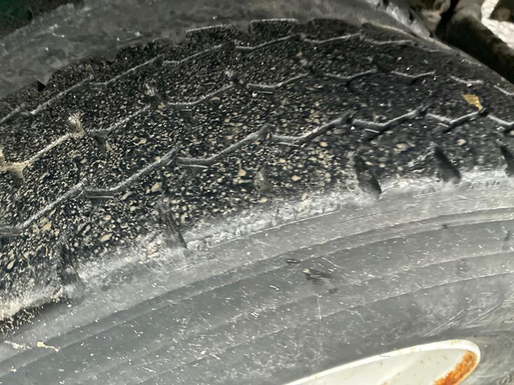 case-ih-8100-image-42