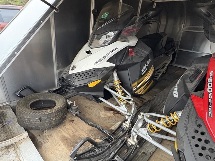 2--skidoo-snowmobiles-&-karavan-atomic-13-trailer-image-4