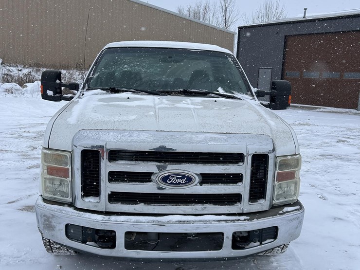 2008-ford-f350-xlt-image-2