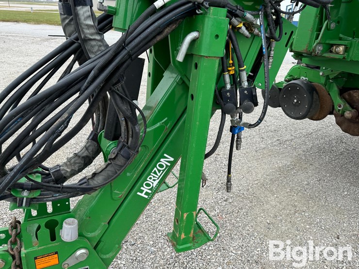 2015-john-deere-1795-image-11