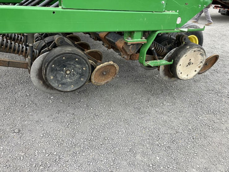 john-deere-1590-image-14