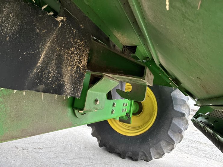 john-deere-2000-image-39