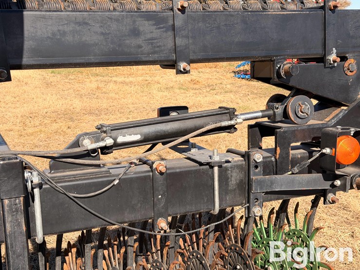 yetter-30'-rotary-hoe-image-11