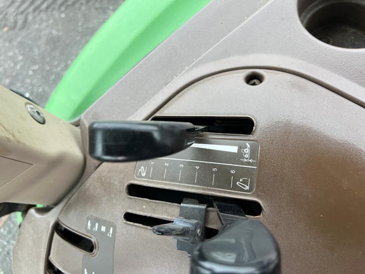 2005-john-deere-5425-image-27