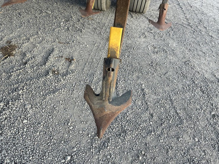 john-deere-2210-image-21