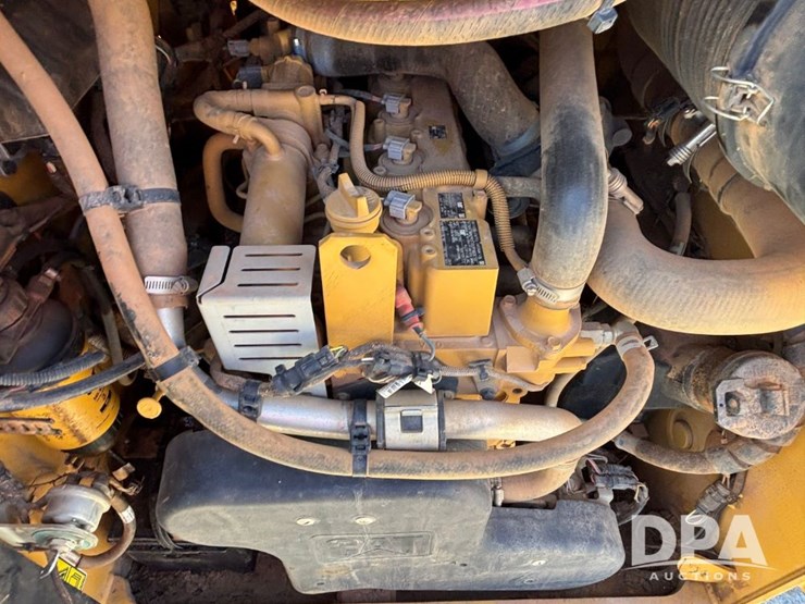 2024-caterpillar-289d3-image-35