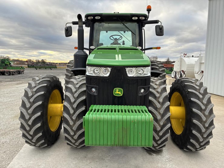 john-deere-8335r-image-13
