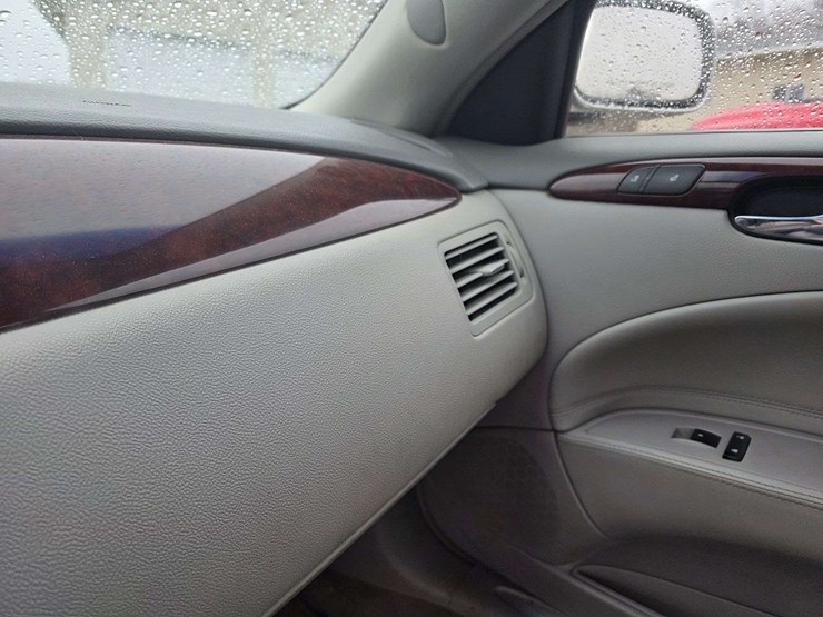 2006-buick-lucerne-cxl,-216,480-miles,-cruise,-am/fm/cd,-dual-climate-control,-heated-leather-seats,-image-41