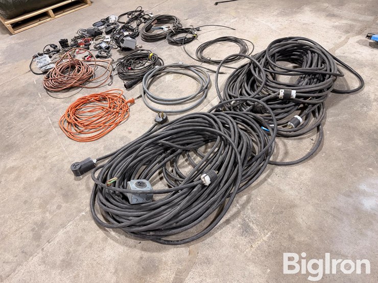 220v-power-cords-&-in-cab-monitors/wire-harnesses-image-1