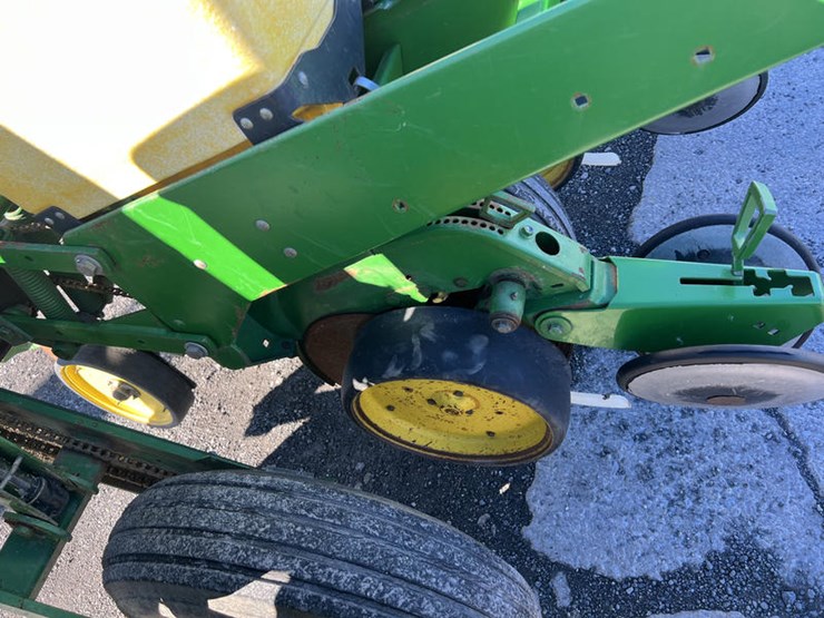 john-deere-7200-image-5
