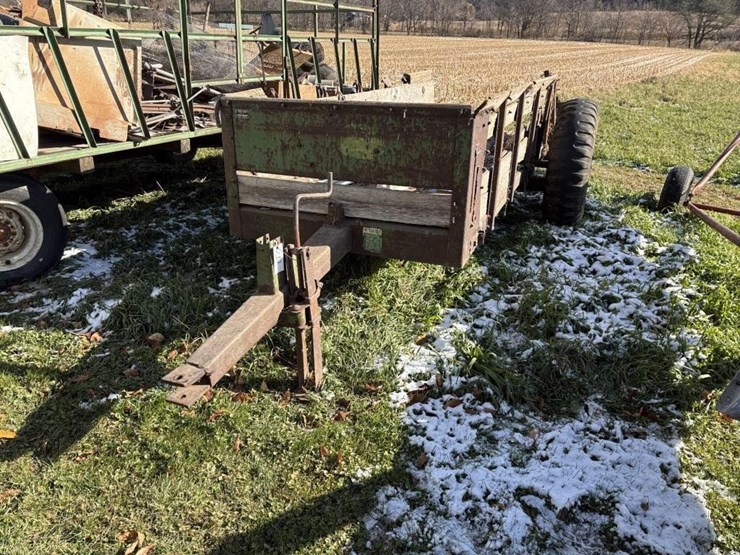 john-deere-wood-hauler-image-1