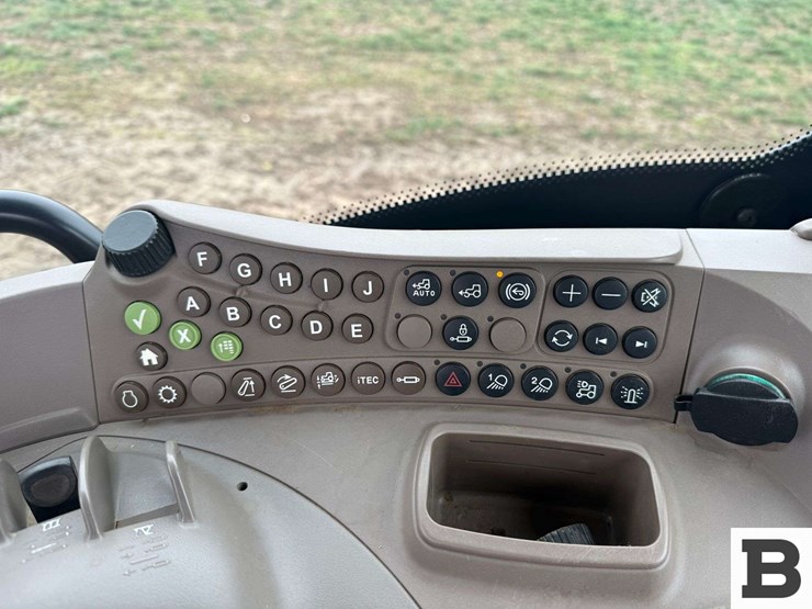 2012-john-deere-6115r-image-63