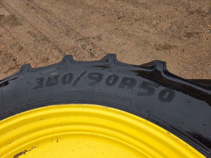 john-deere-8100-image-3