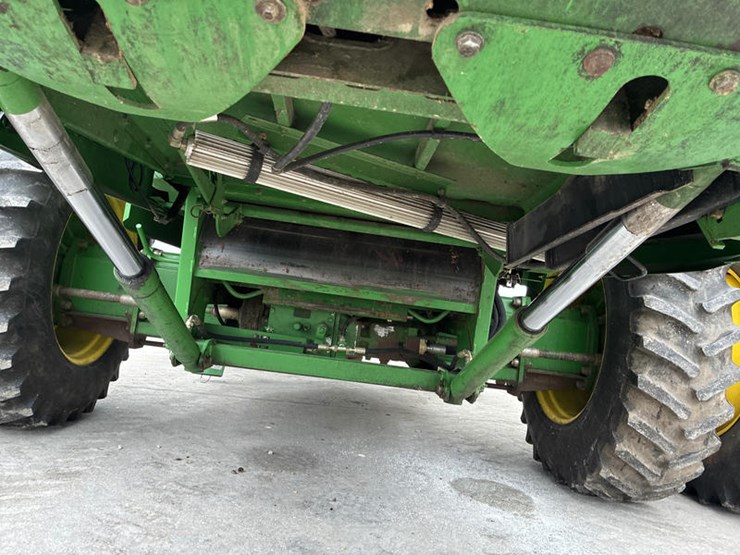 john-deere-9560-image-25