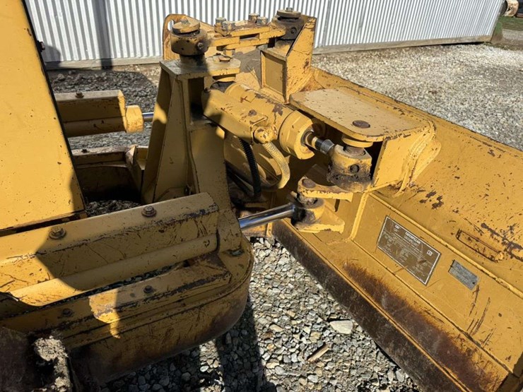 caterpillar-d3c-xl-image-15
