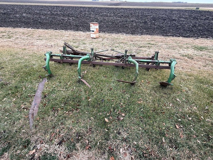 john-deere-b-image-5