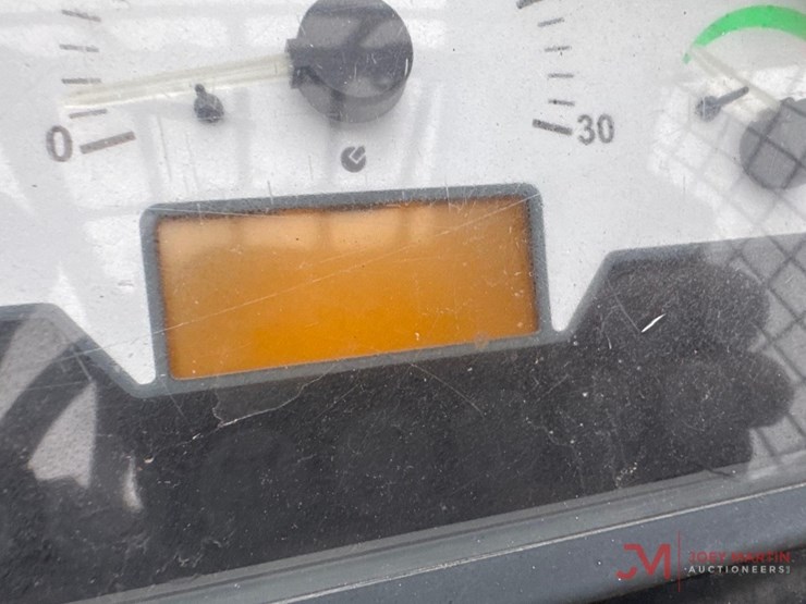 2013-genie-gth844-image-19