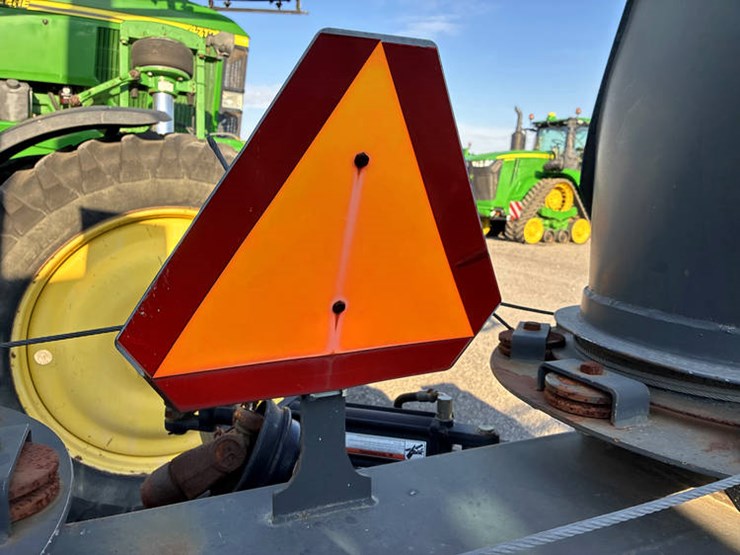 #114045-•-rhino-8600a-#10012-twin-chute-snow-blower-image-11