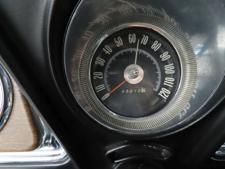 1965-oldsmobile-98-convertible-image-14