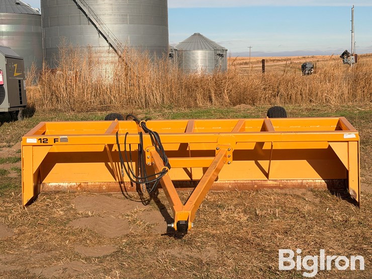 2023-industrias-12f-pull-type-box-blade-image-2