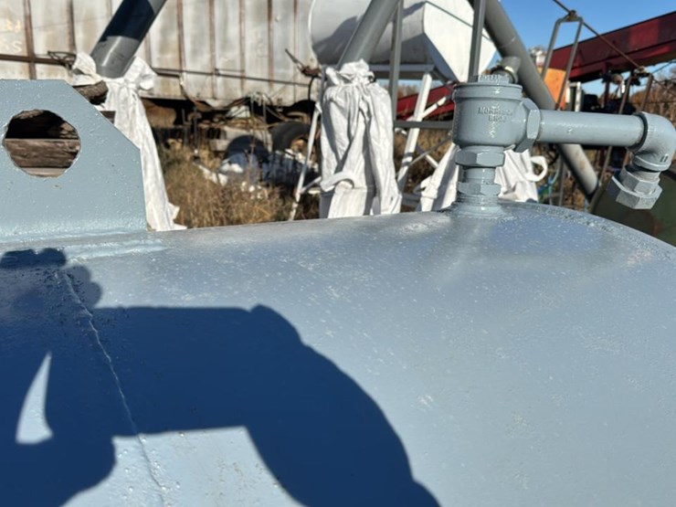 #146-•-fuel-tank-image-5