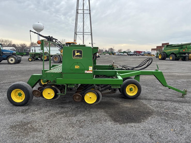 john-deere-750-image-5